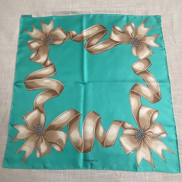Tiffany & Co Tiffany Blue and Beige Ribbon Design Silk Scarf Hand-rolled  NEW - Picture 1 of 14